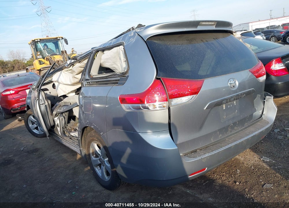 2011 TOYOTA SIENNA LE V6 VIN: 5TDKK3DC8BS154559