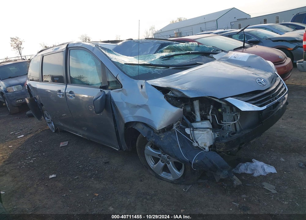 2011 TOYOTA SIENNA LE V6 VIN: 5TDKK3DC8BS154559