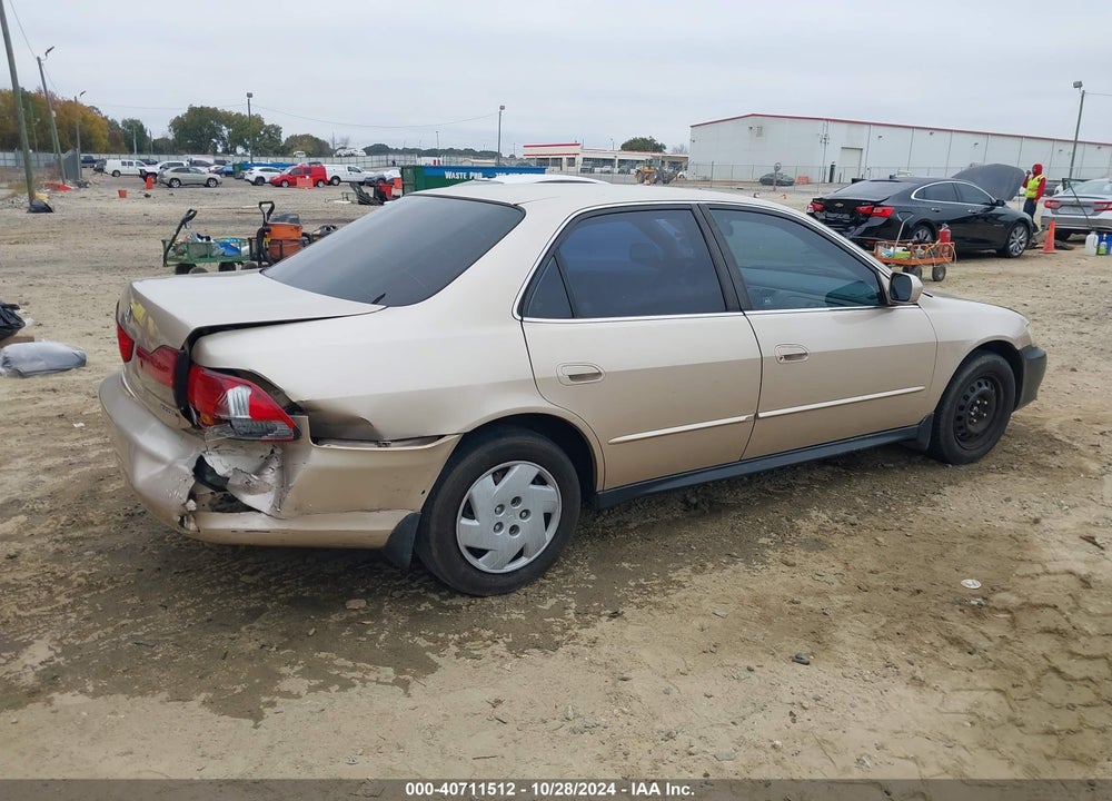 2001 HONDA ACCORD 3.0 LX VIN: 1HGCG16451A031931