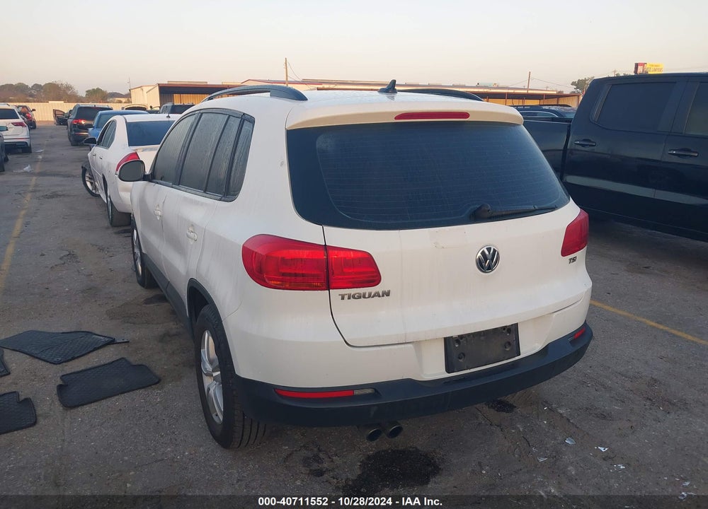 2017 VOLKSWAGEN TIGUAN 2.0T/2.0T S VIN: WVGAV7AX8HK041756