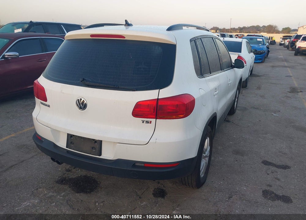 2017 VOLKSWAGEN TIGUAN 2.0T/2.0T S VIN: WVGAV7AX8HK041756