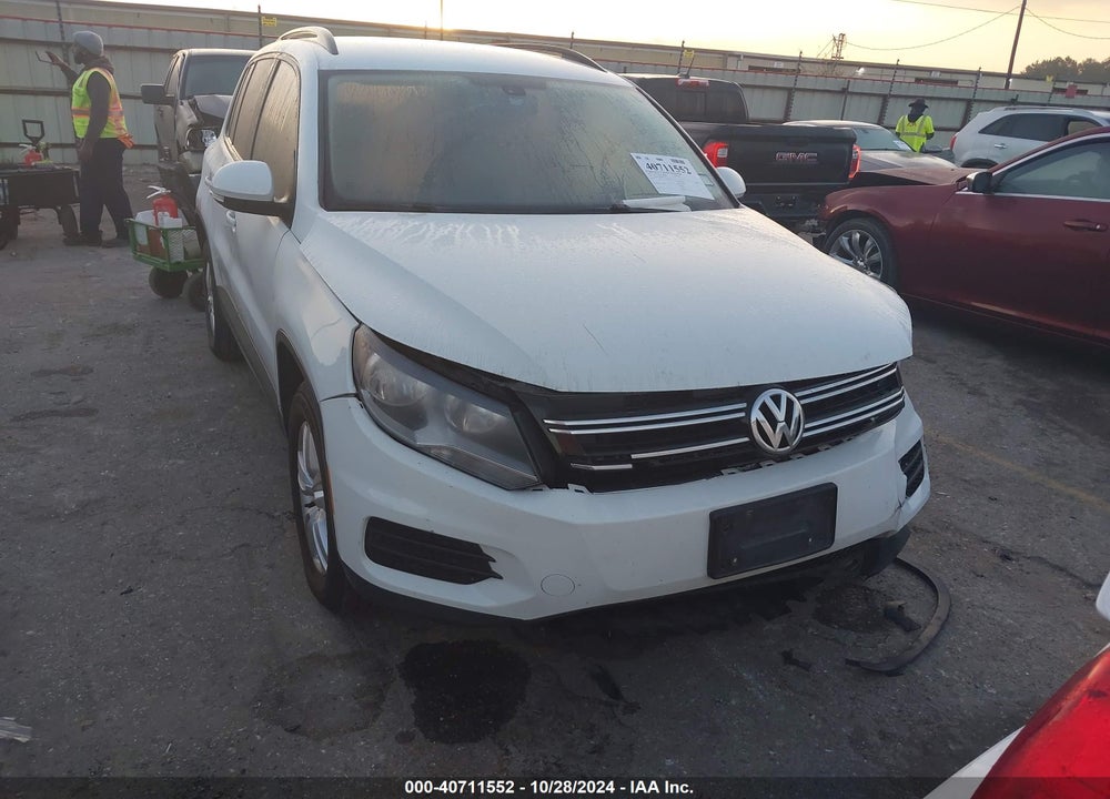 2017 VOLKSWAGEN TIGUAN 2.0T/2.0T S VIN: WVGAV7AX8HK041756