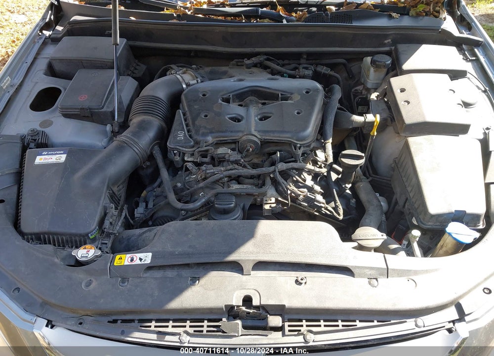 2013 HYUNDAI GENESIS 3.8 VIN: KMHGC4DD2DU256497