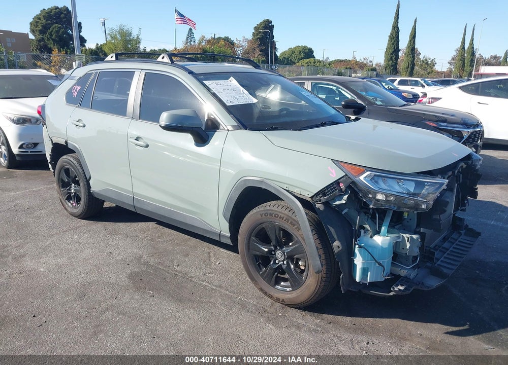 2020 TOYOTA RAV4 XLE VIN: JTMW1RFV8LJ017948