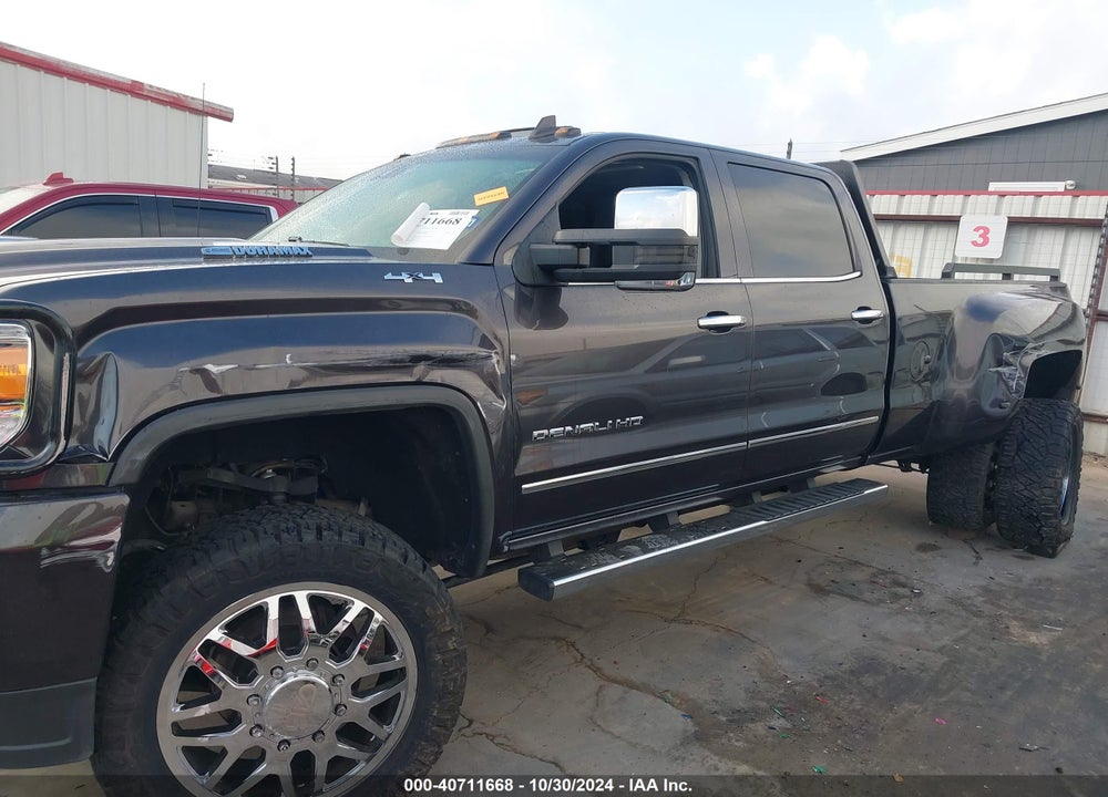 2015 GMC SIERRA 3500HD DENALI VIN: 1GT424E88FF640688