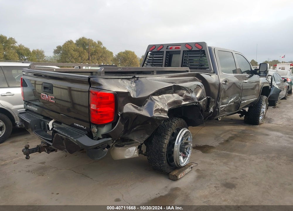 2015 GMC SIERRA 3500HD DENALI VIN: 1GT424E88FF640688