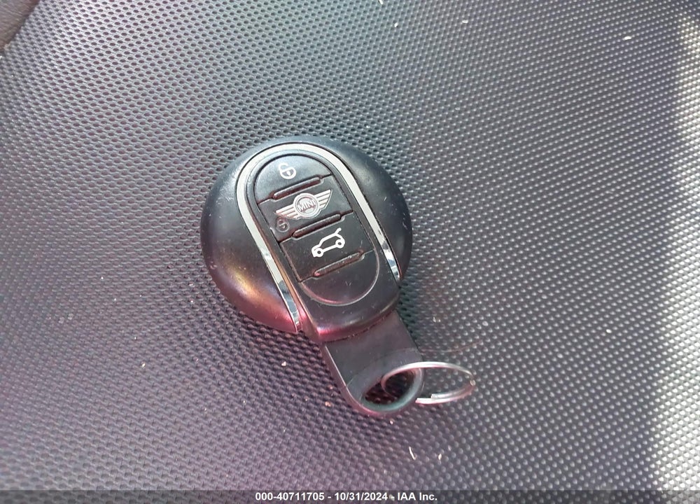 2015 MINI HARDTOP COOPER VIN: WMWXS5C58FT829142