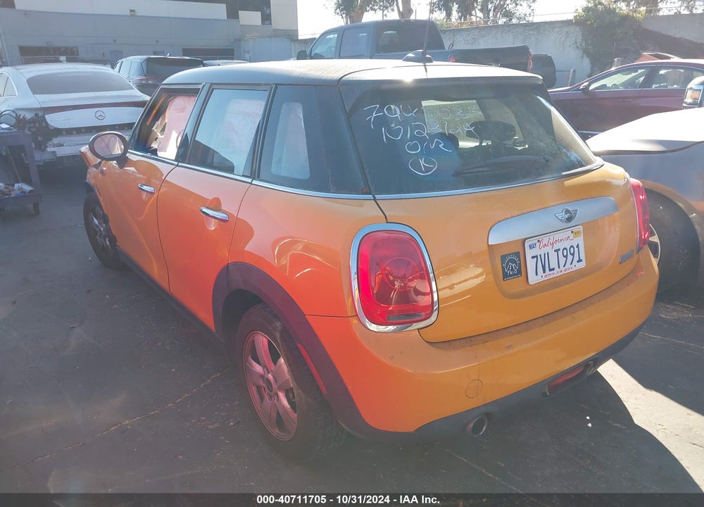 2015 MINI HARDTOP COOPER VIN: WMWXS5C58FT829142