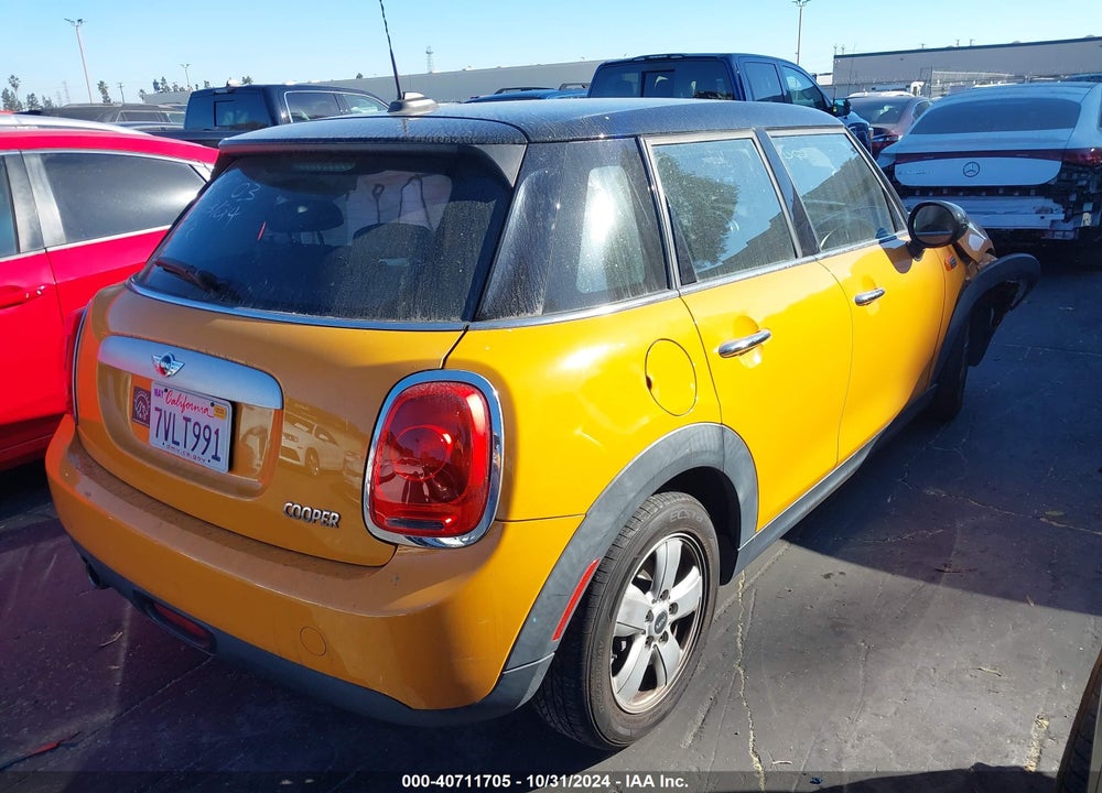 2015 MINI HARDTOP COOPER VIN: WMWXS5C58FT829142