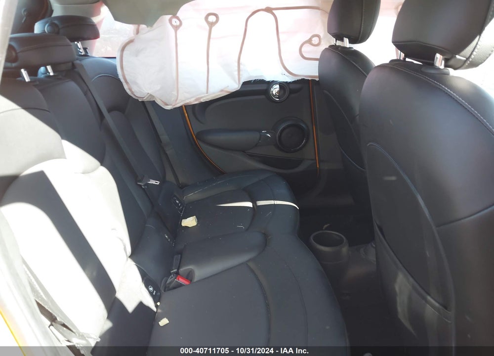 2015 MINI HARDTOP COOPER VIN: WMWXS5C58FT829142