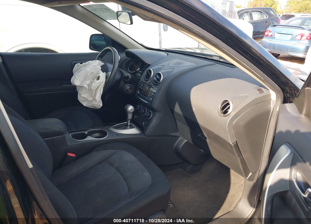 2014 NISSAN ROGUE SELECT S VIN: JN8AS5MT3EW606174