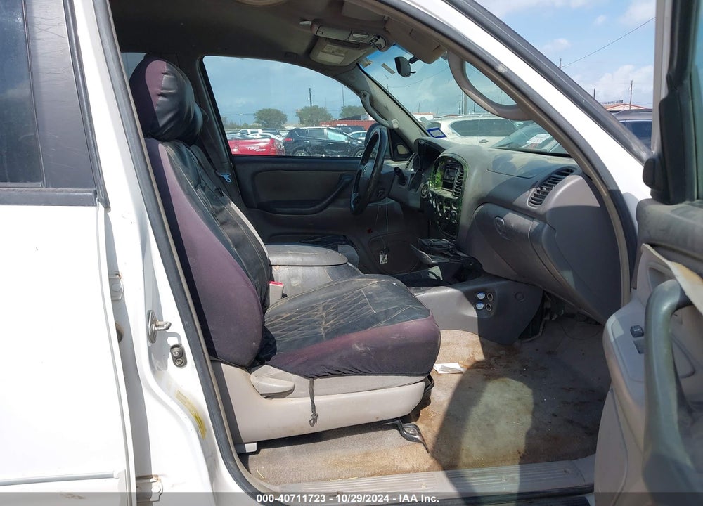 2006 TOYOTA TUNDRA SR5 V8 VIN: 5TBDT44166S521077