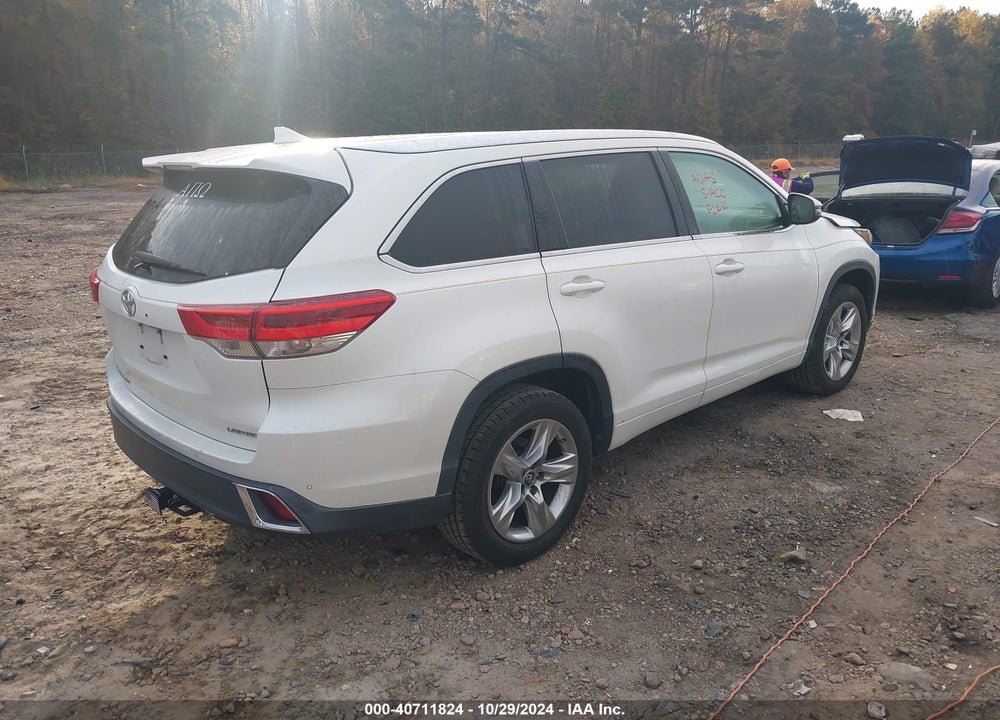 2019 TOYOTA HIGHLANDER LIMITED VIN: 5TDYZRFH0KS305797