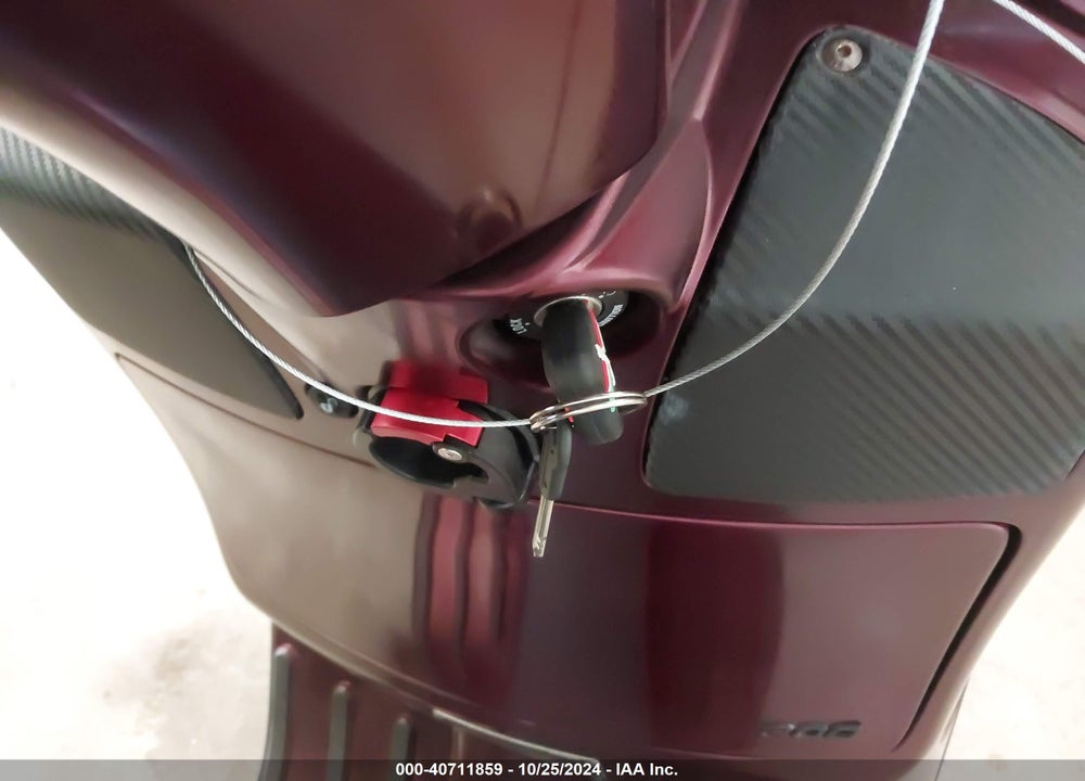 2022 VESPA GTS 300 SUPER VIN: ZAPMA39M2N5101085