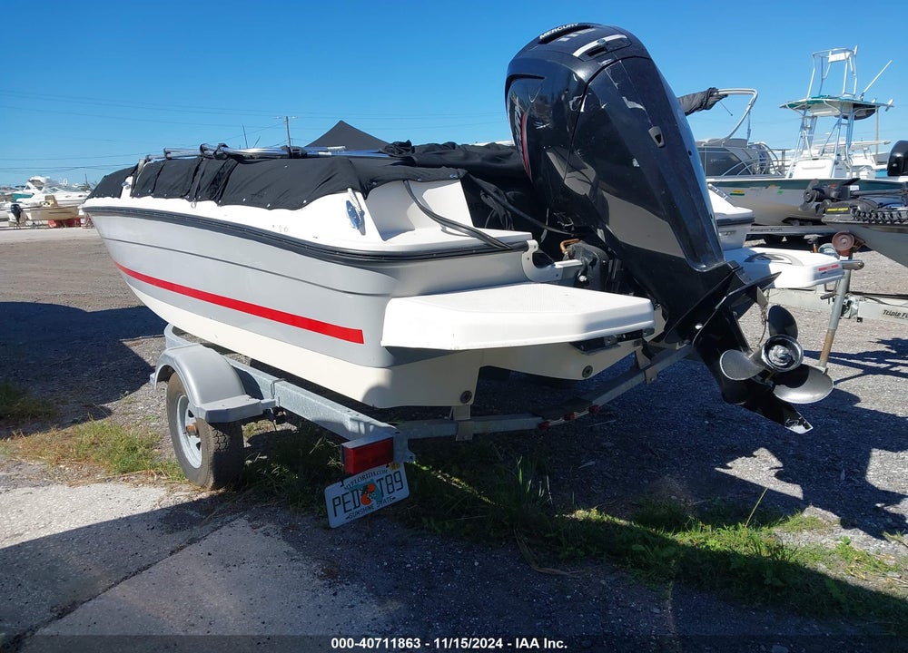 2020 BAYLINER BOAT VIN: BLBX3197C020