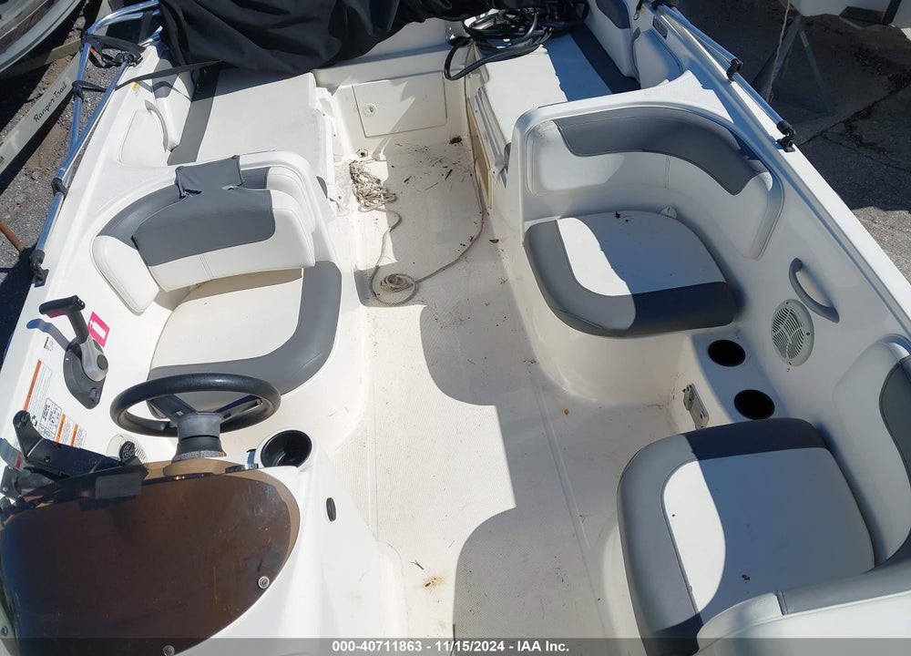 2020 BAYLINER BOAT VIN: BLBX3197C020