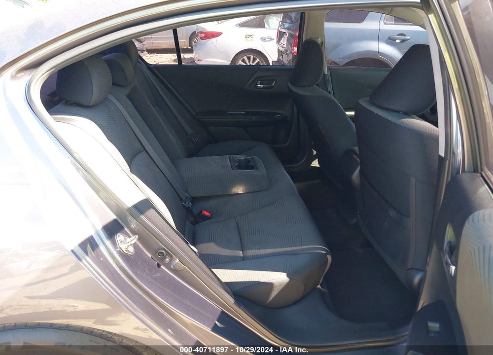 2017 HONDA ACCORD LX VIN: 1HGCR2F38HA062754