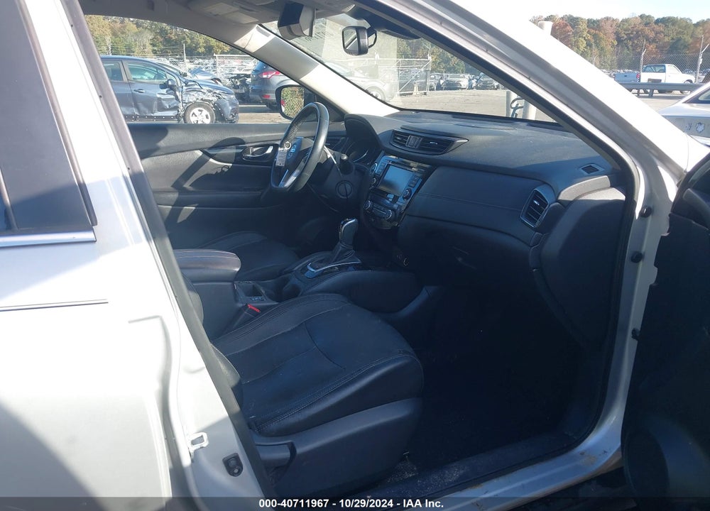 2018 NISSAN ROGUE SL VIN: 5N1AT2MV2JC801165