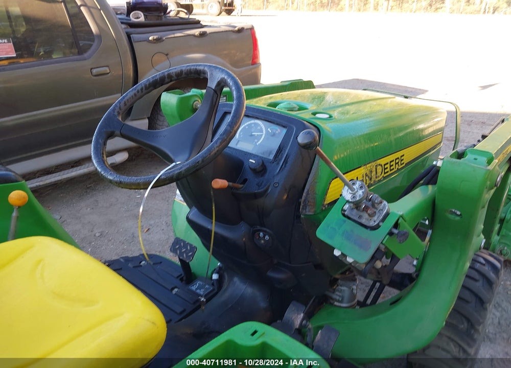 2016 JOHN DEERE 3032E VIN: 1LV3032EKGG100794