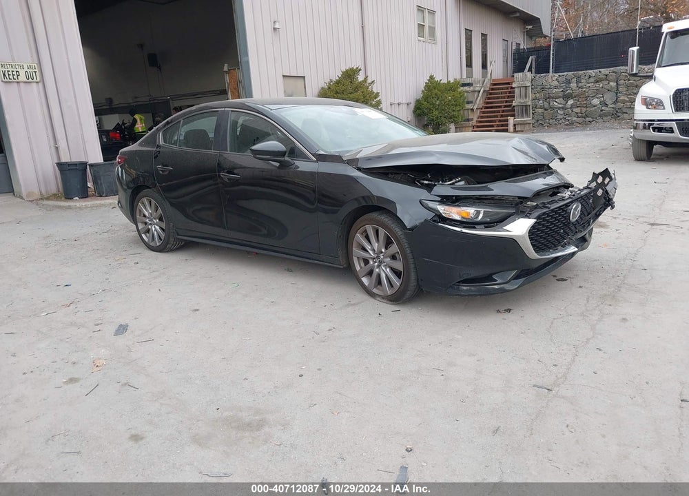 2021 MAZDA 3 PREFERRED VIN: JM1BPBCL9M1330208
