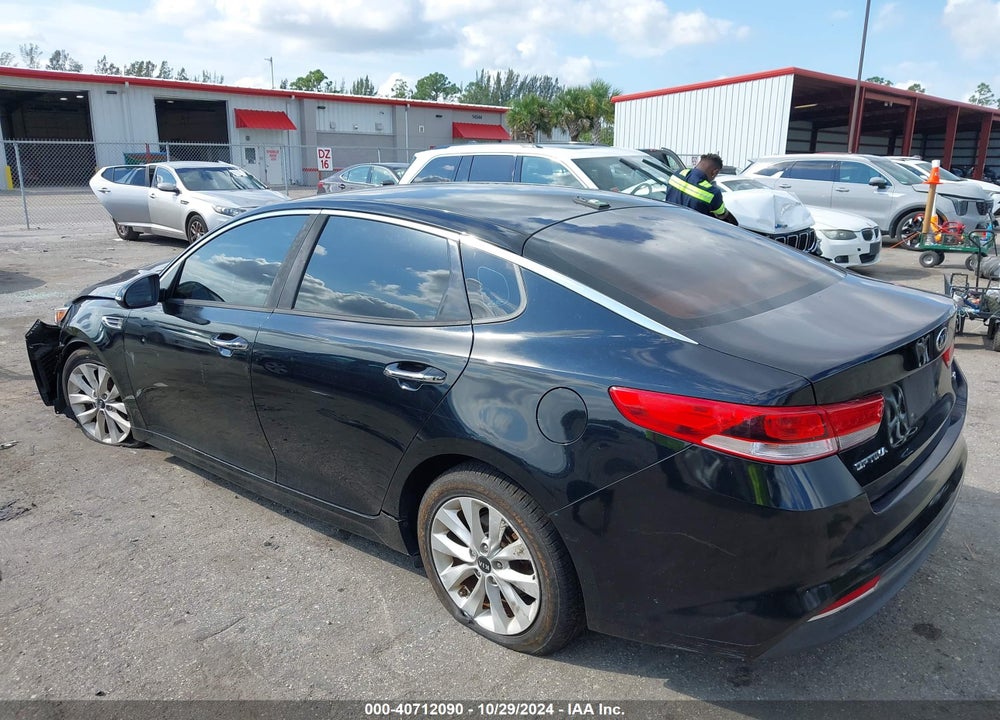 2016 KIA OPTIMA EX VIN: 5XXGU4L34GG044530
