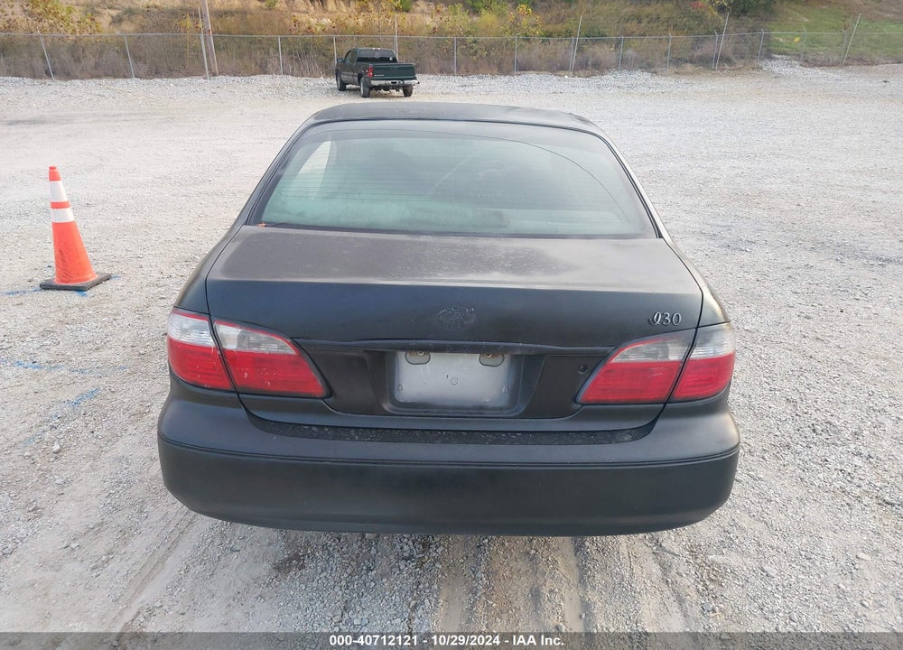 2001 INFINITI I30 LUXURY VIN: JNKCA31A01T001621