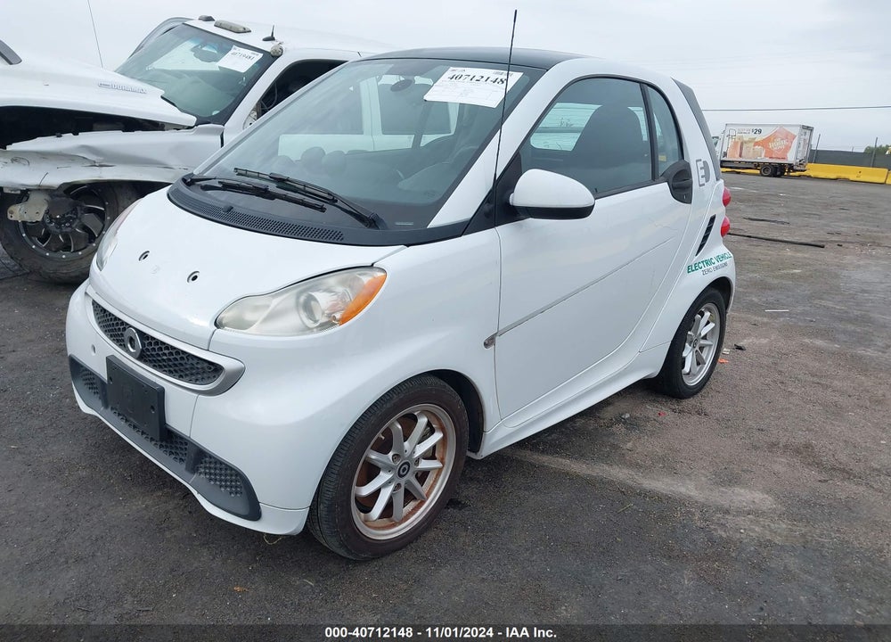 2014 SMART FORTWO ELECTRIC DRIVE PASSION VIN: WMEEJ9AA7EK779439