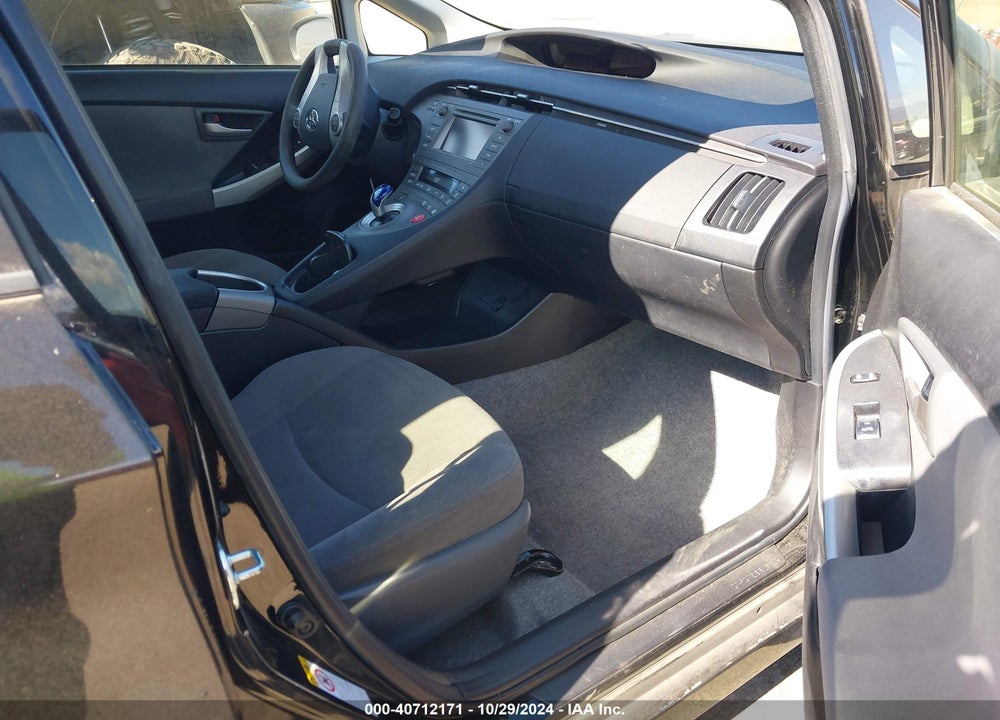 2015 TOYOTA PRIUS TWO VIN: JTDKN3DU8F0466096