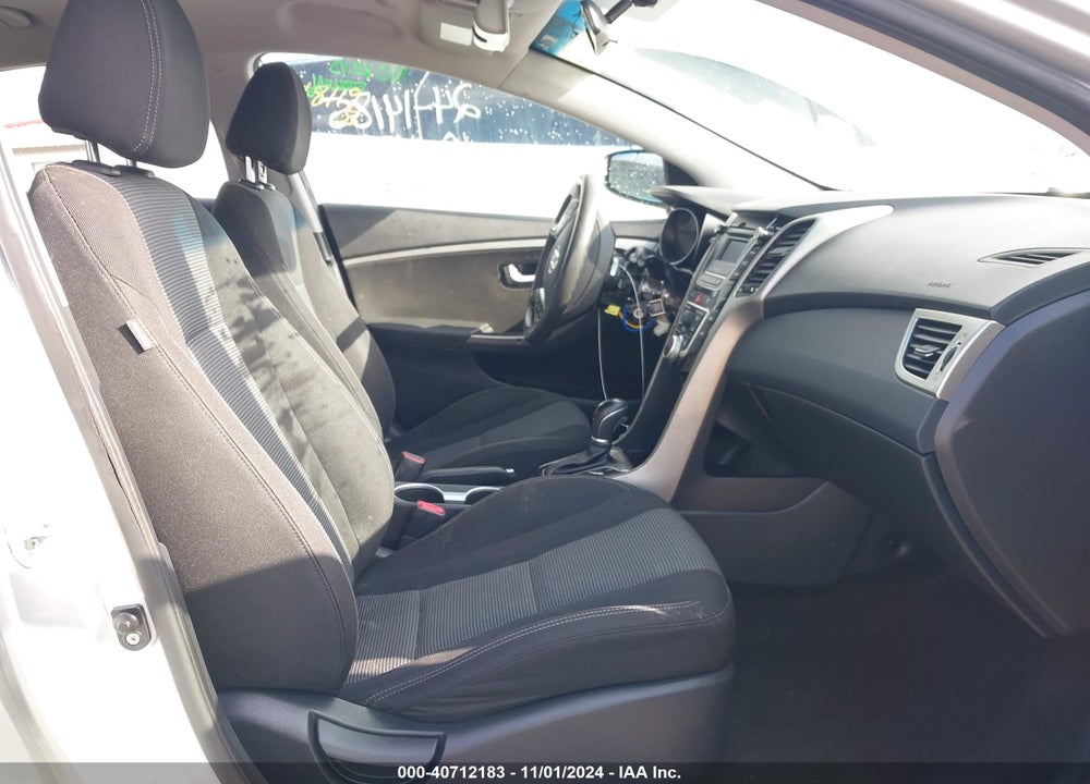 2017 HYUNDAI ELANTRA GT VIN: KMHD35LHXHU377068