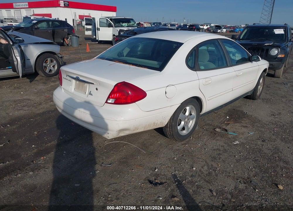 2003 FORD TAURUS SES VIN: 1FAFP55U43A208031