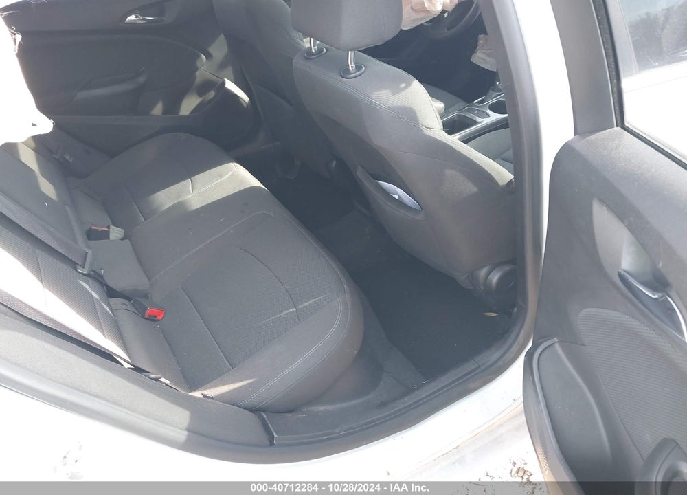 2016 CHEVROLET CRUZE VIN: 1G1BE5SM7G7261384