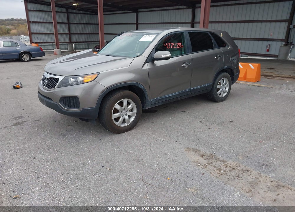 2011 KIA SORENTO LX VIN: 5XYKT3A10BG185303