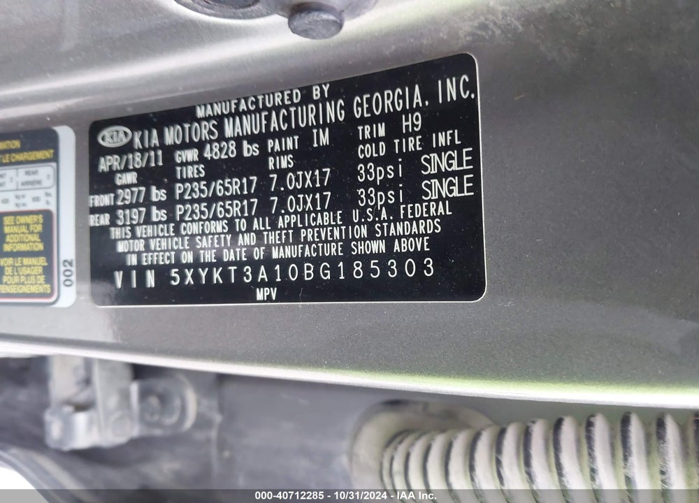 2011 KIA SORENTO LX VIN: 5XYKT3A10BG185303