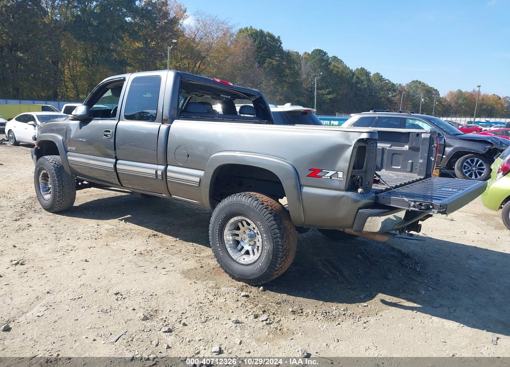 2000 CHEVROLET SILVERADO 1500 LT VIN: 1GCEK19T2YE326514
