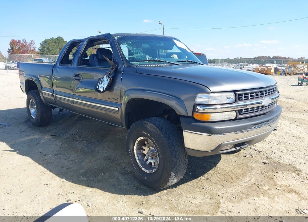 2000 CHEVROLET SILVERADO 1500 LT VIN: 1GCEK19T2YE326514