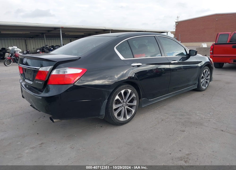 2015 HONDA ACCORD VIN: 1HGCR2F57FA084212