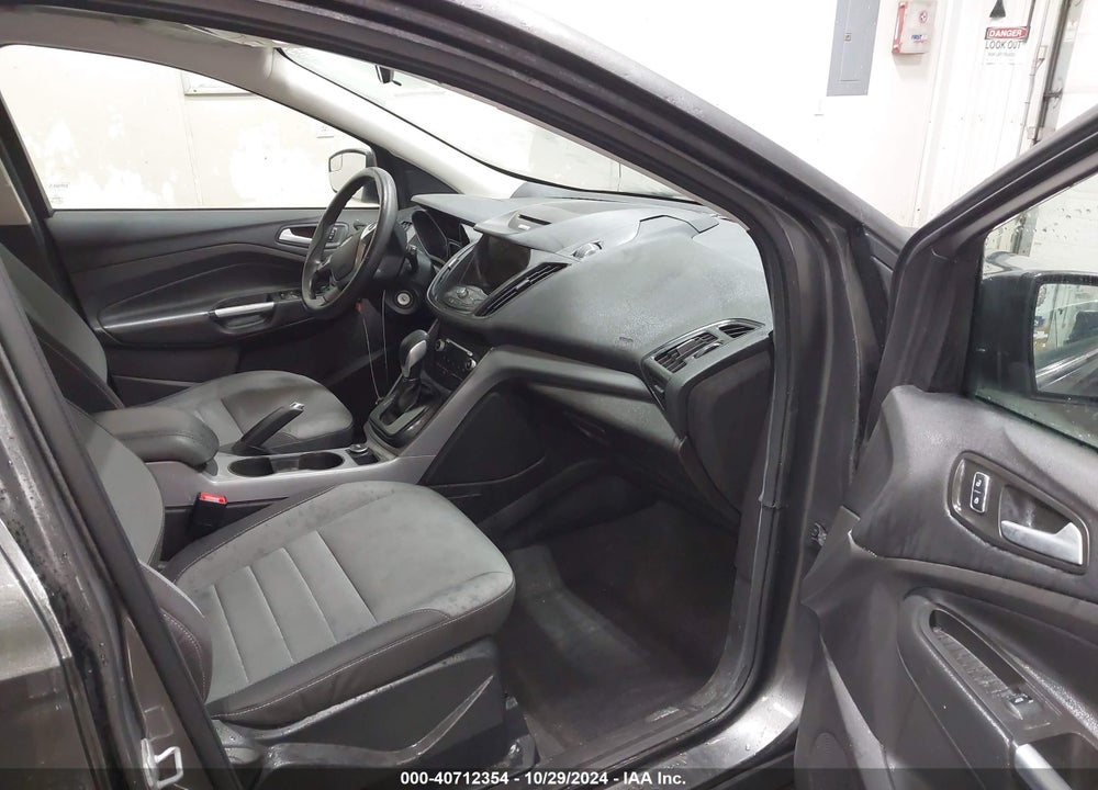 2015 FORD ESCAPE SE VIN: 1FMCU9GX5FUA09590