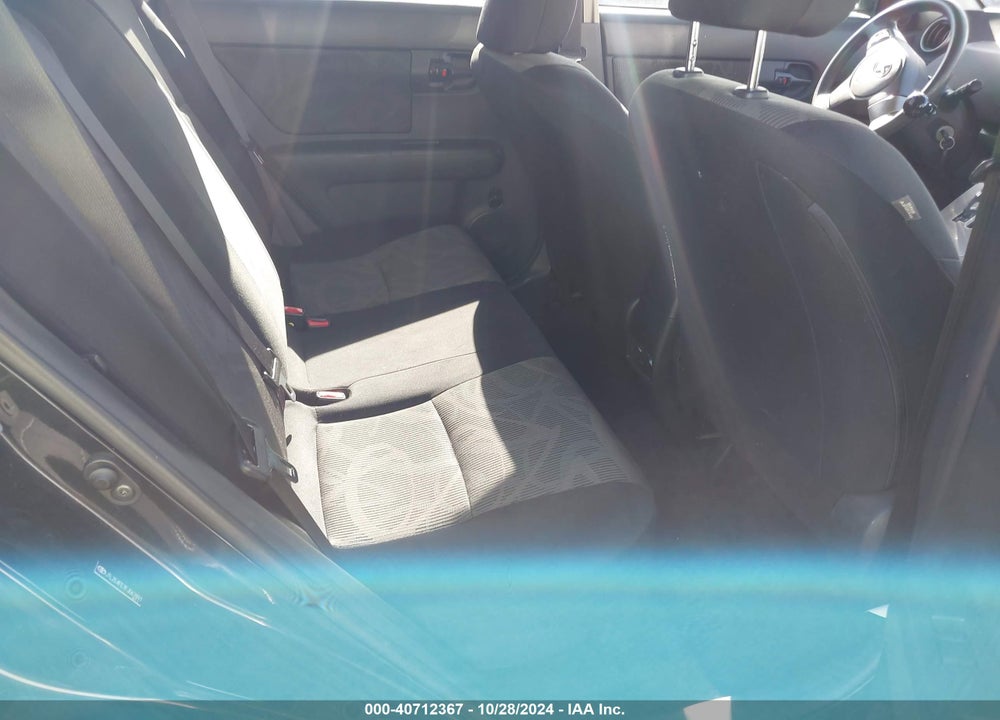 2015 SCION XB VIN: JTLZE4FE7FJ067897
