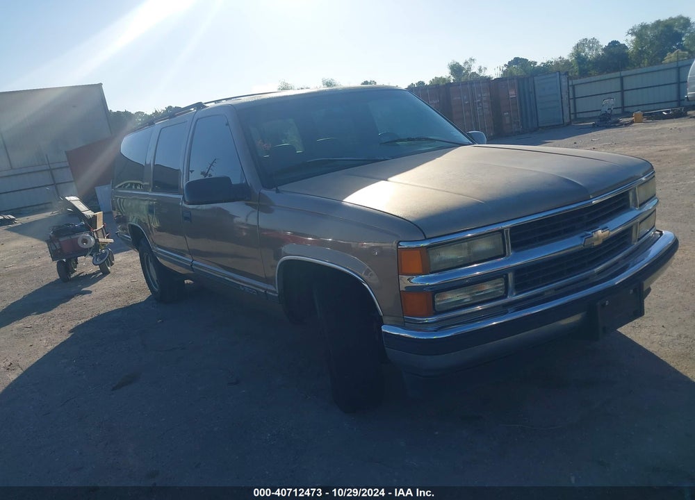 1996 CHEVROLET SUBURBAN C1500 VIN: 1GNEC16R1TJ389715