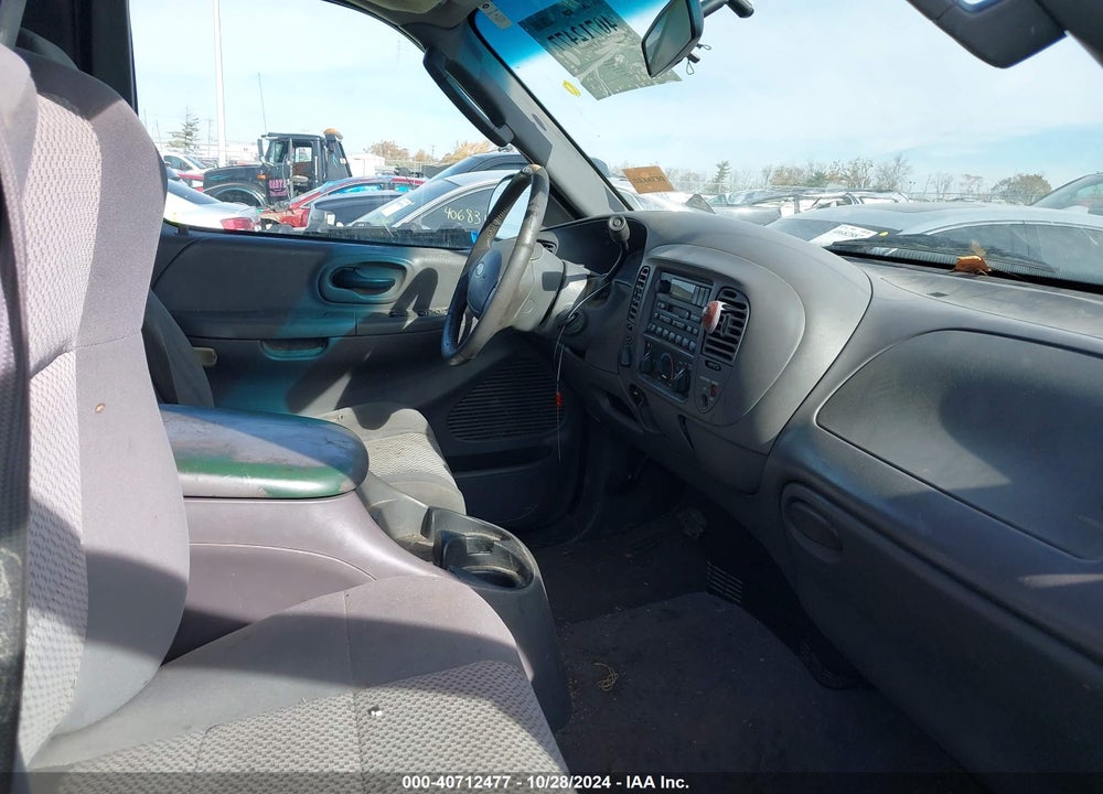 2002 FORD F-150 LARIAT/XL/XLT VIN: 2FTRX18L62CA95554