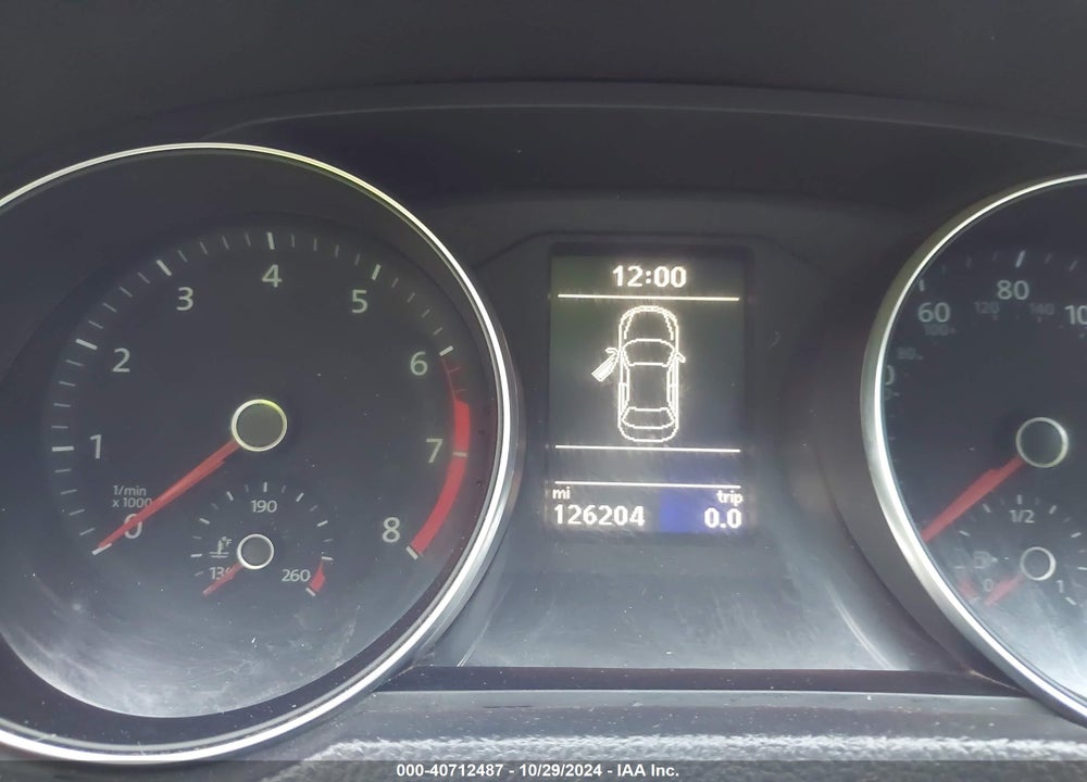 2017 VOLKSWAGEN PASSAT VIN: 1VWAT7A39HC073839
