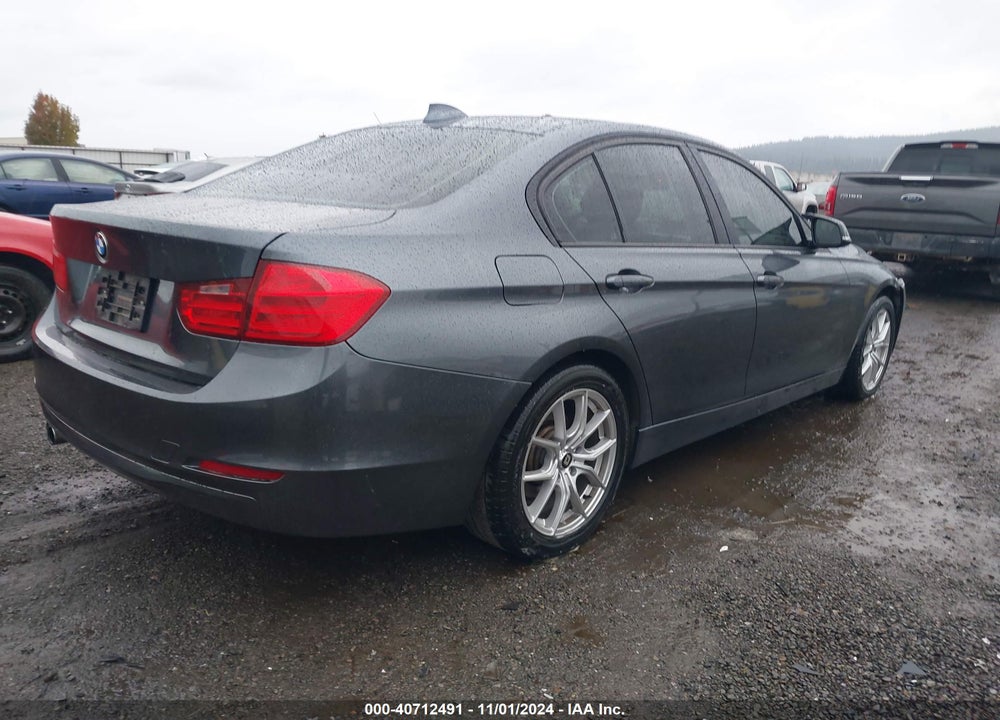 2013 BMW 328I XDRIVE VIN: WBA3B5G54DNS04781