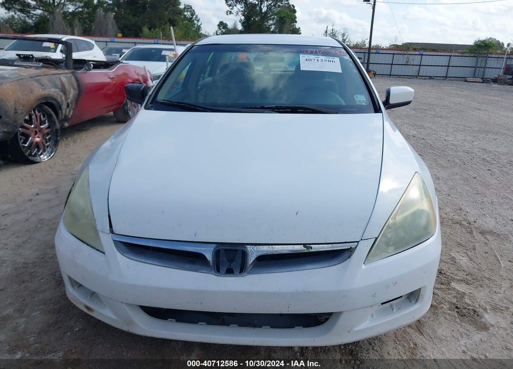 2004 HONDA ACCORD 2.4 LX VIN: 1HGCM56394A054608