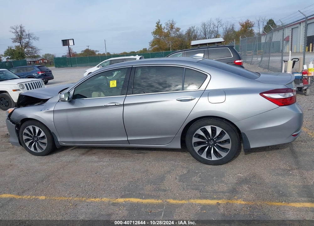 2017 HONDA ACCORD HYBRID VIN: JHMCR6F37HC003803