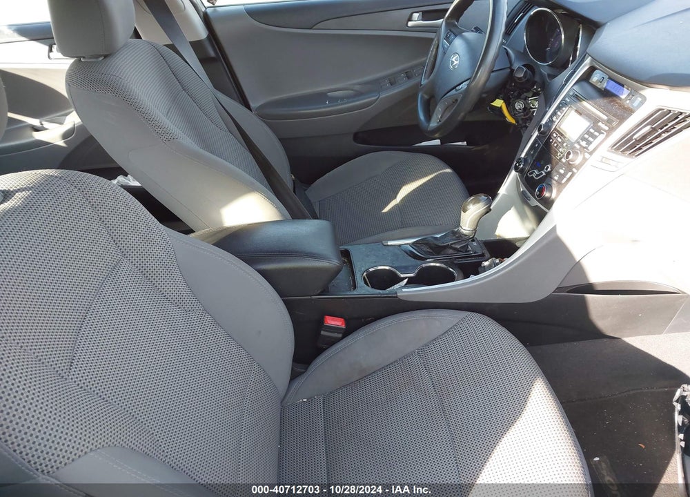 2011 HYUNDAI SONATA GLS VIN: 5NPEB4AC7BH073176