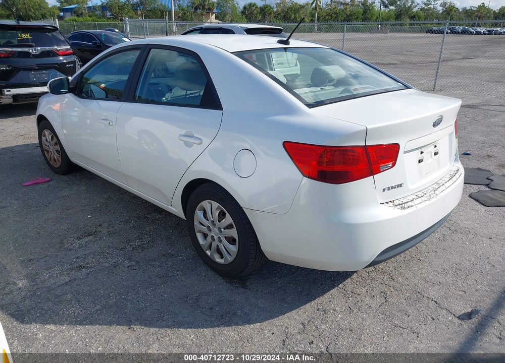 2012 KIA FORTE EX VIN: KNAFU4A21C5586010