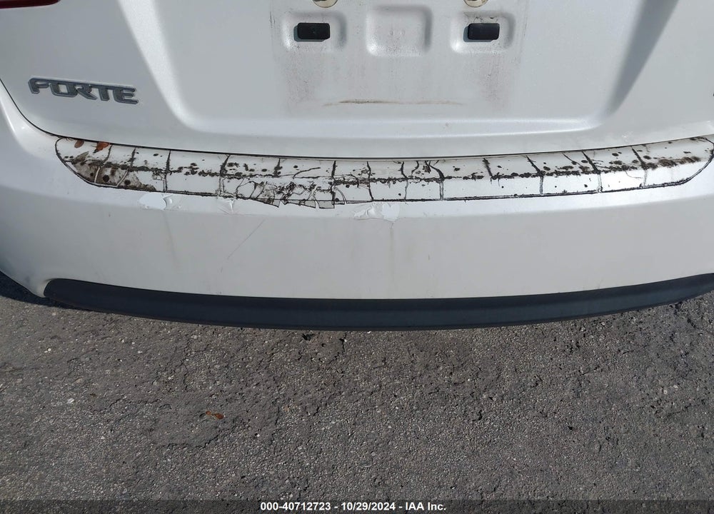2012 KIA FORTE EX VIN: KNAFU4A21C5586010