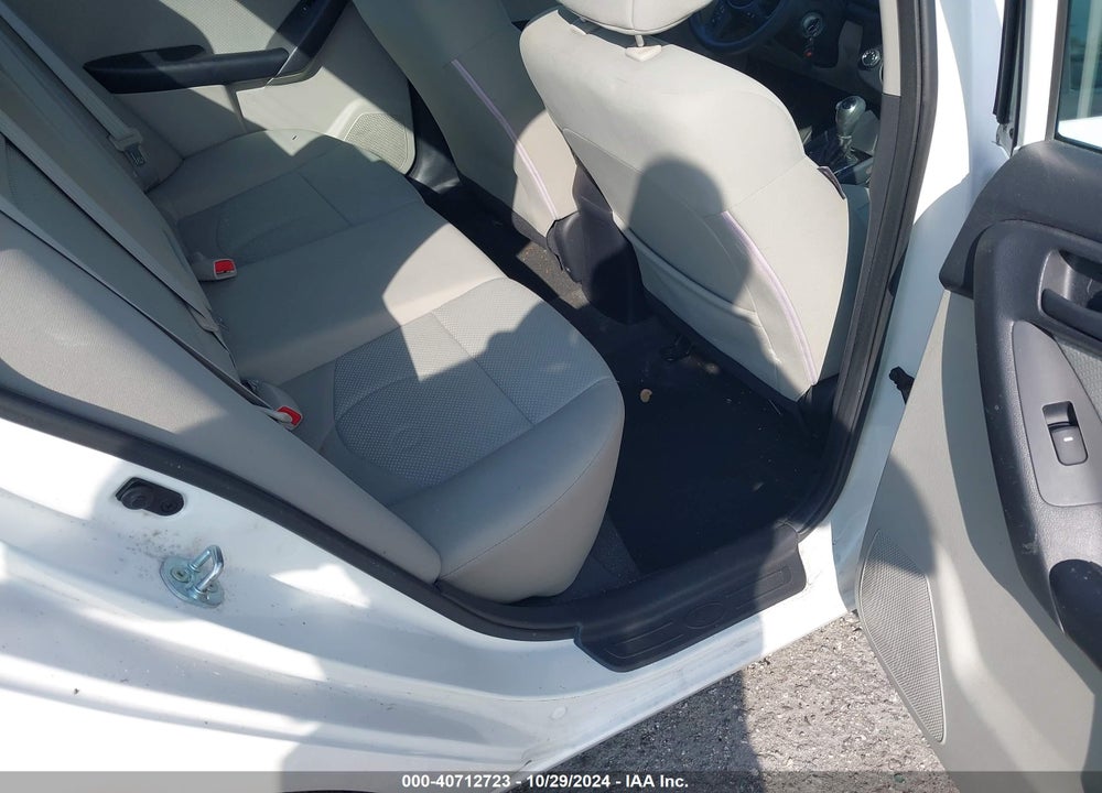 2012 KIA FORTE EX VIN: KNAFU4A21C5586010