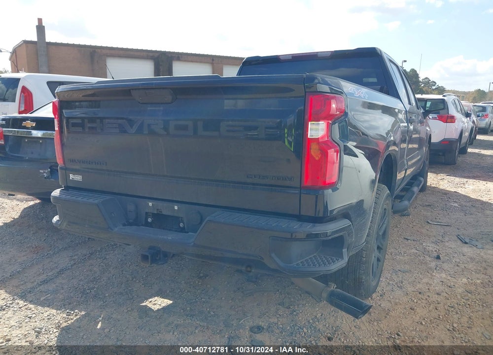 2021 CHEVROLET SILVERADO 1500 4WD  SHORT BED CUSTOM/4WD  STANDARD BED CUSTOM VIN: 1GCPYBEK1MZ257179
