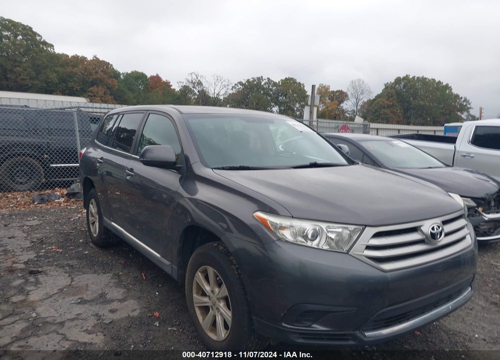 2013 TOYOTA HIGHLANDER VIN: 5TDZA3EH3DS032075